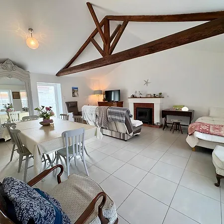 Maison Confortable Centre-ville Avec Jardin, Proche Commerces - Fr-1-323-563 * Saint-Jean-de-Monts