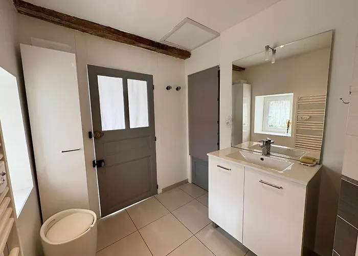 Hébergement de vacances Maison Confortable Centre-ville Avec Jardin, Proche Commerces - Fr-1-323-563 Saint-Jean-de-Monts