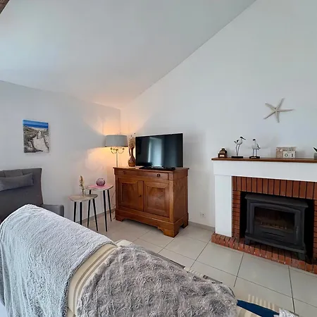 펜션 Maison Confortable Centre-ville Avec Jardin, Proche Commerces - Fr-1-323-563 생장드몽