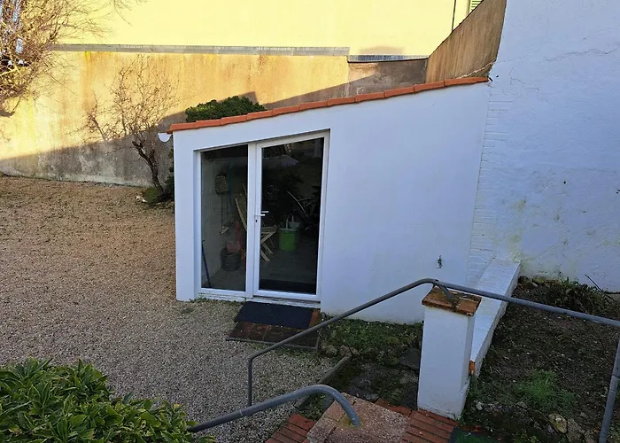 Maison Confortable Centre-ville Avec Jardin, Proche Commerces - Fr-1-323-563