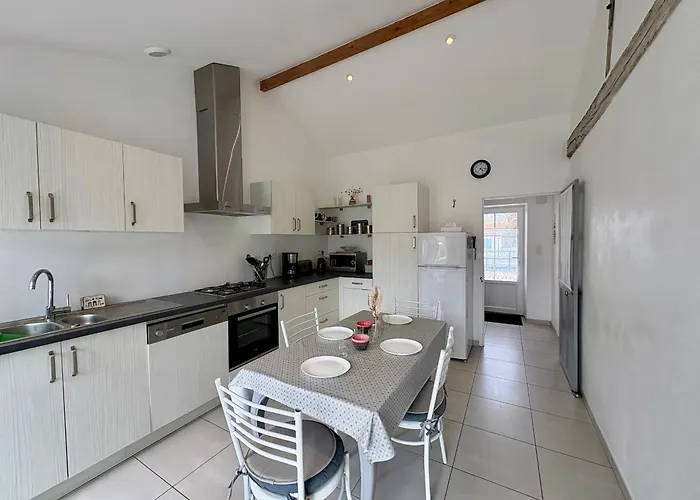 Maison Confortable Centre-ville Avec Jardin, Proche Commerces - Fr-1-323-563